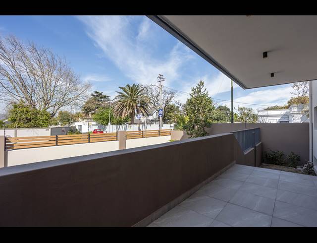 2 BEDROOM APARTMENT FOR SALE IN RONDEBOSCH